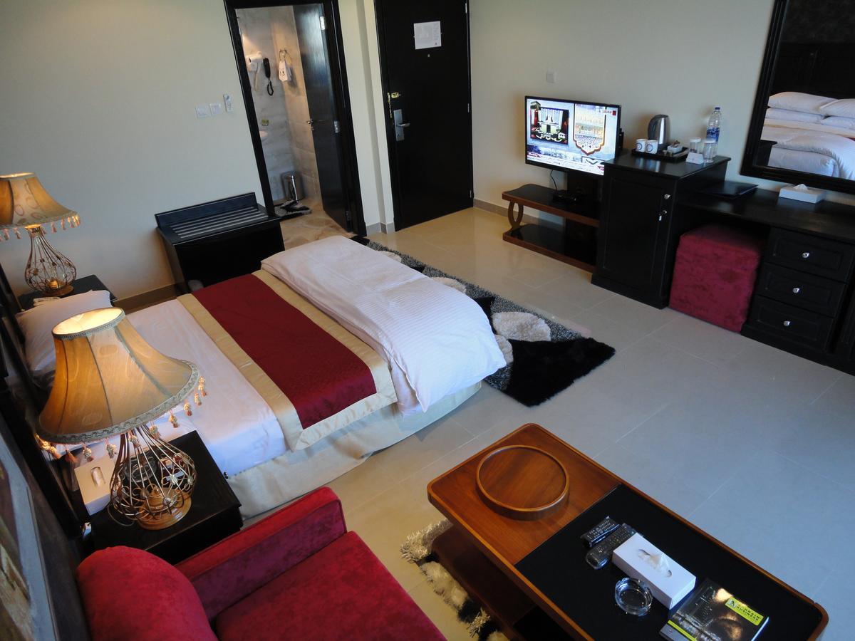 Al Andalus Plaza Hotel Manama Extérieur photo