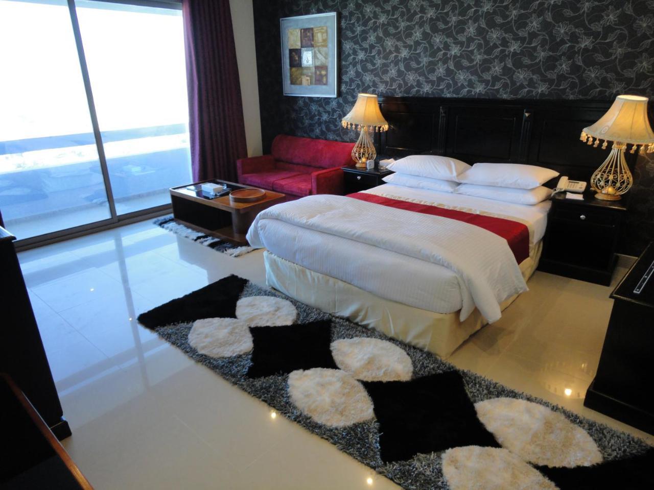 Al Andalus Plaza Hotel Manama Extérieur photo
