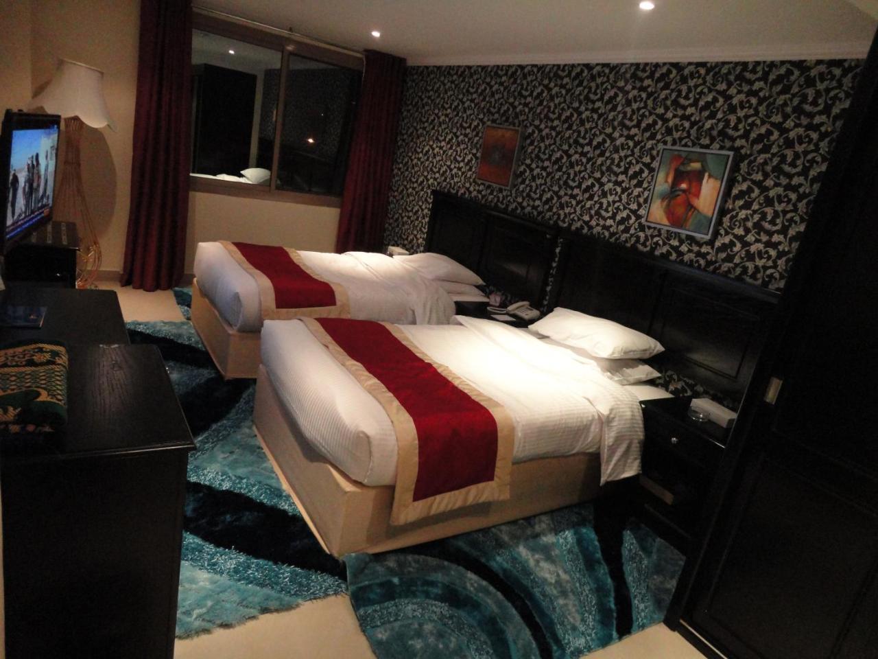 Al Andalus Plaza Hotel Manama Extérieur photo
