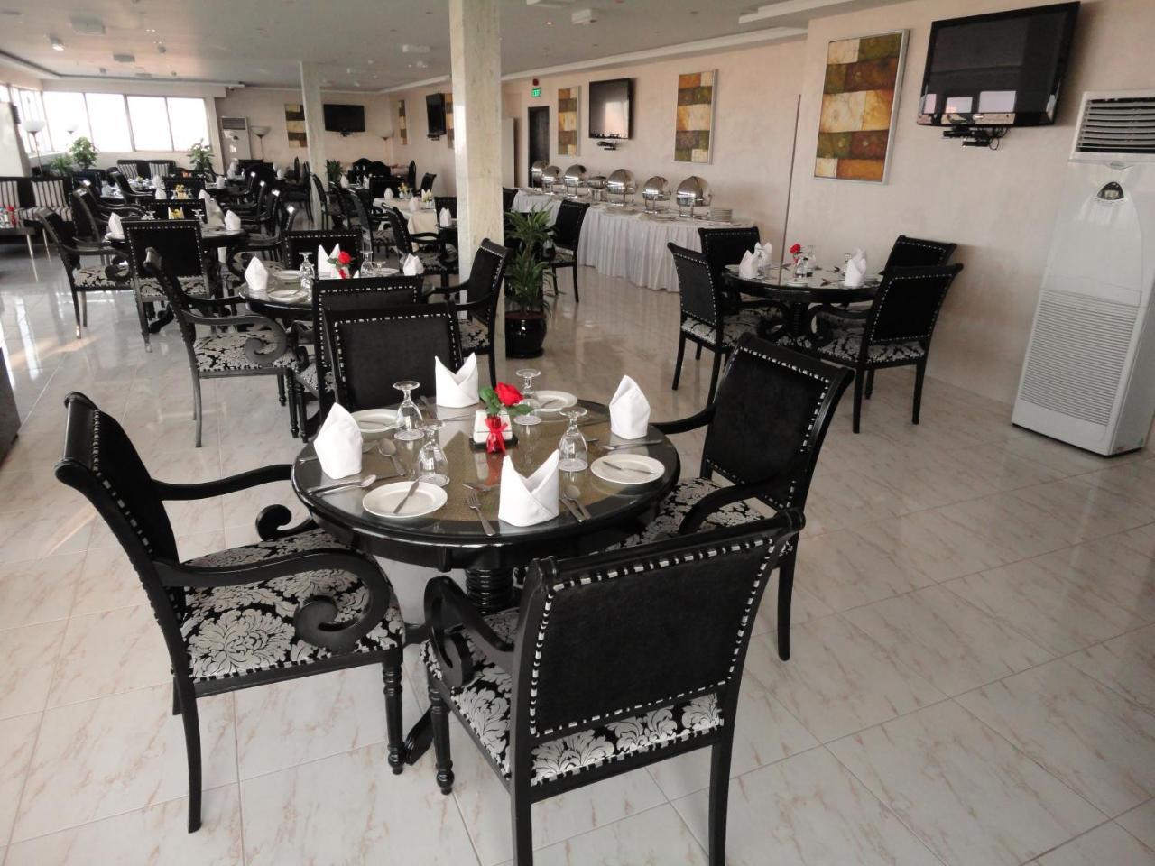 Al Andalus Plaza Hotel Manama Extérieur photo