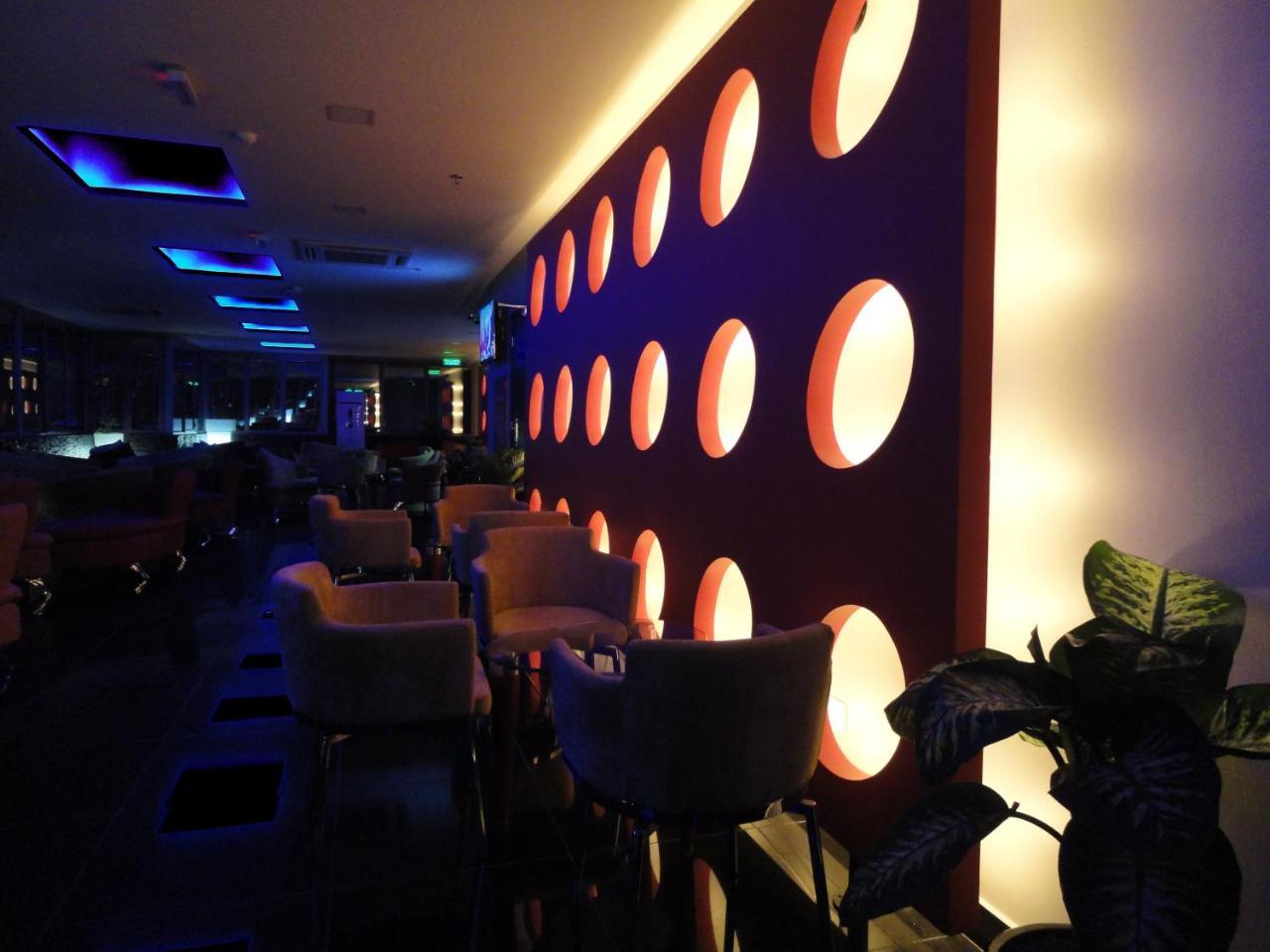 Al Andalus Plaza Hotel Manama Extérieur photo