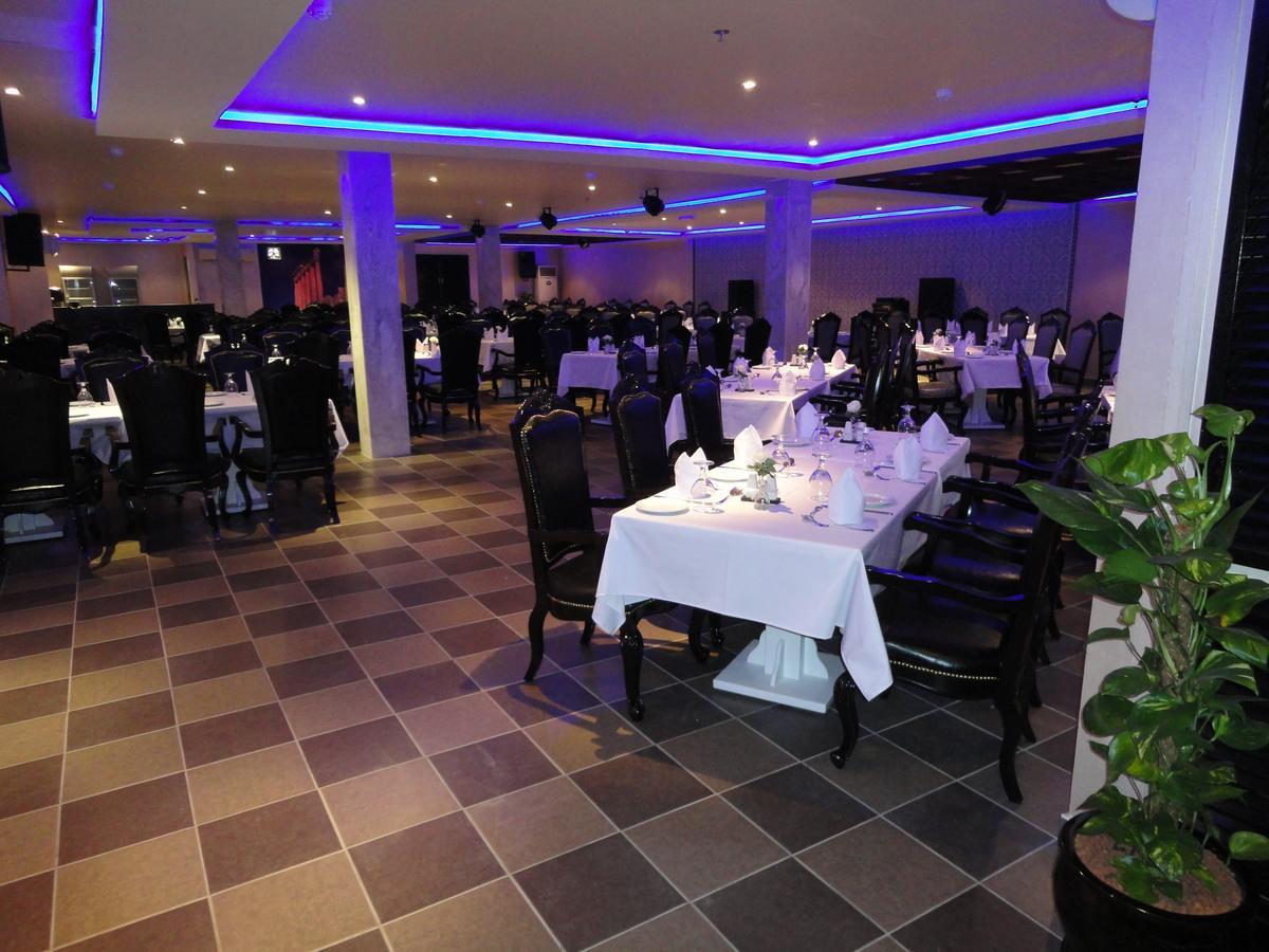 Al Andalus Plaza Hotel Manama Extérieur photo