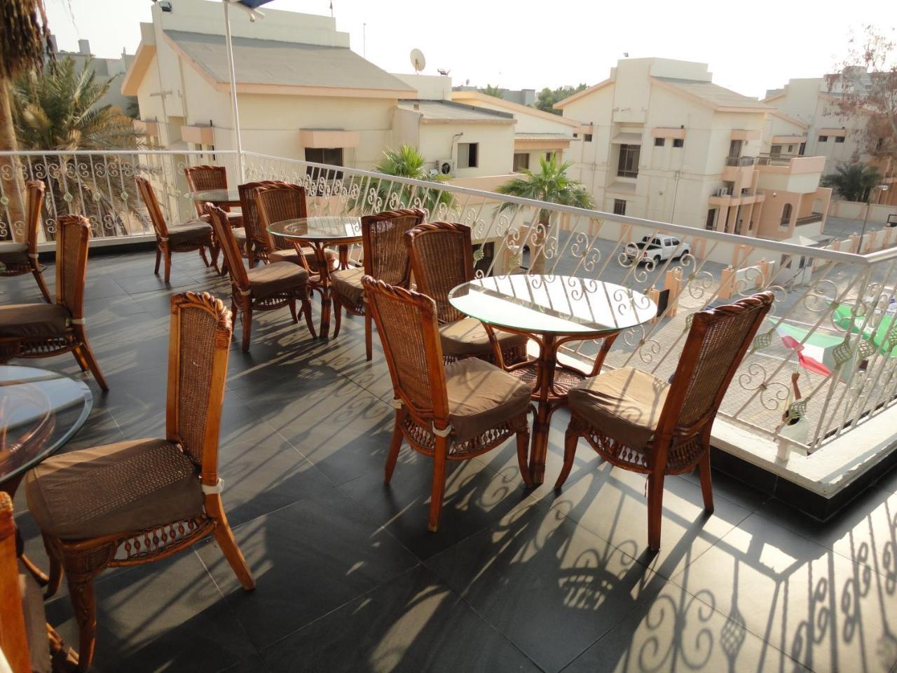 Al Andalus Plaza Hotel Manama Extérieur photo
